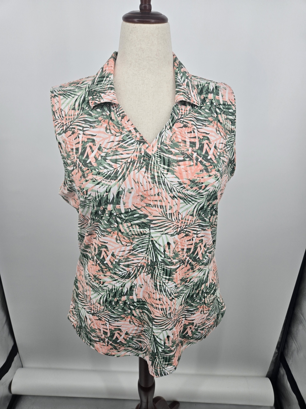 Lady Hagen Coral & Green Palm-Print Sleeveless Collared Tank XL (6698)